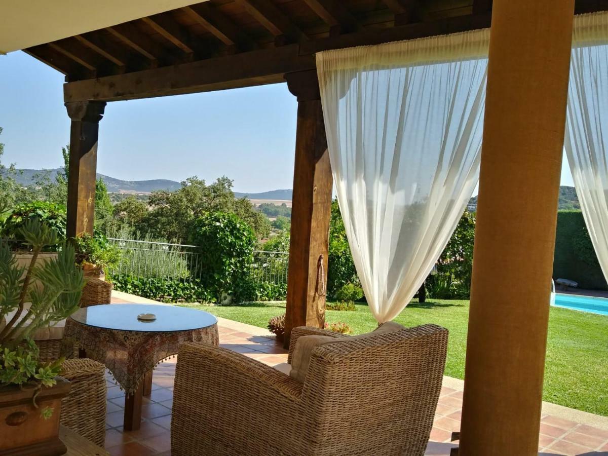 Jardin De La Yedra Guest House Caceres Bagian luar foto